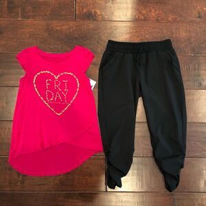 Pink T-shirt with joggers